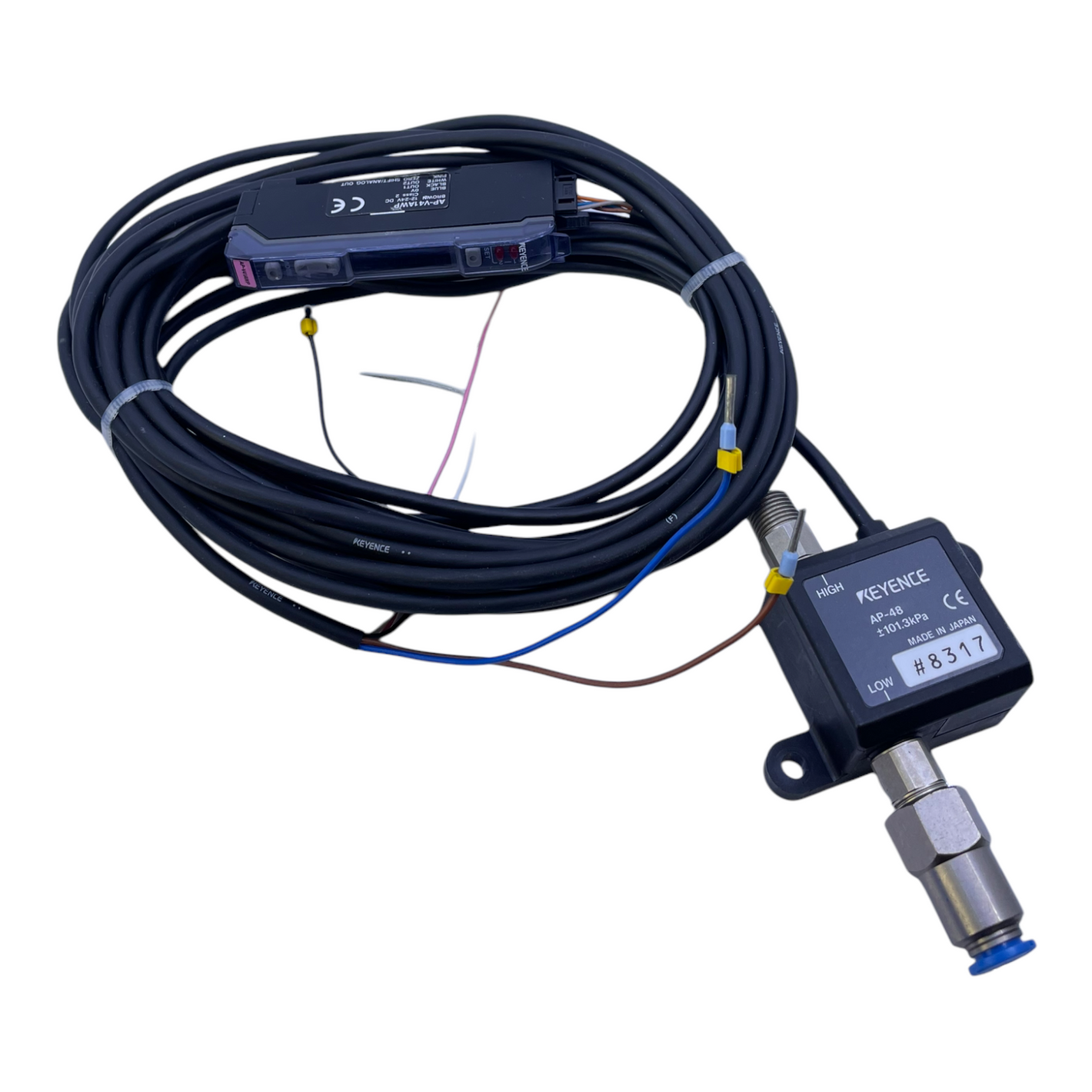 Keyence AP-48 Drucksensor für Industrie Einsatz 12…24V DC +AP-V41AWP Sensoren