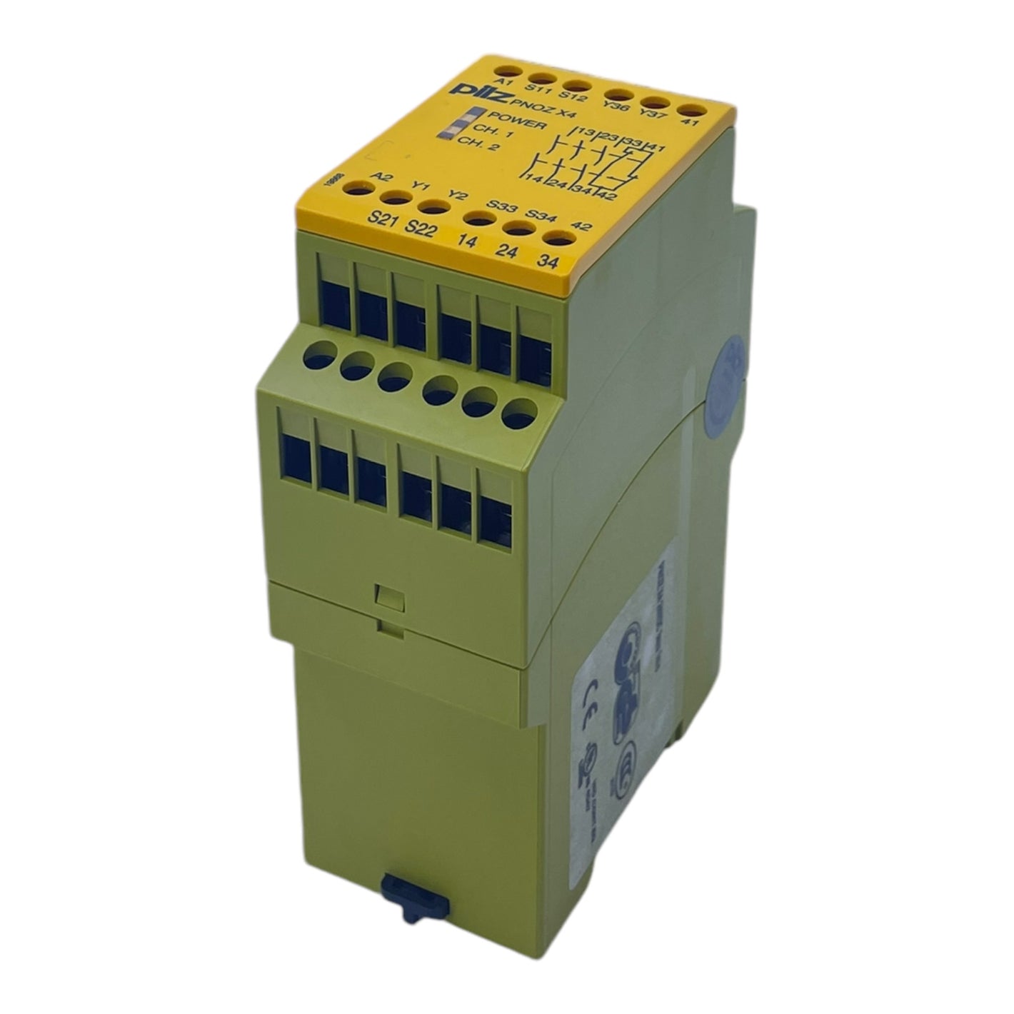 Pilz PNOZX4 safety relay for industrial use 24VDC 3n/o 1n/c Pilz PNOZX
