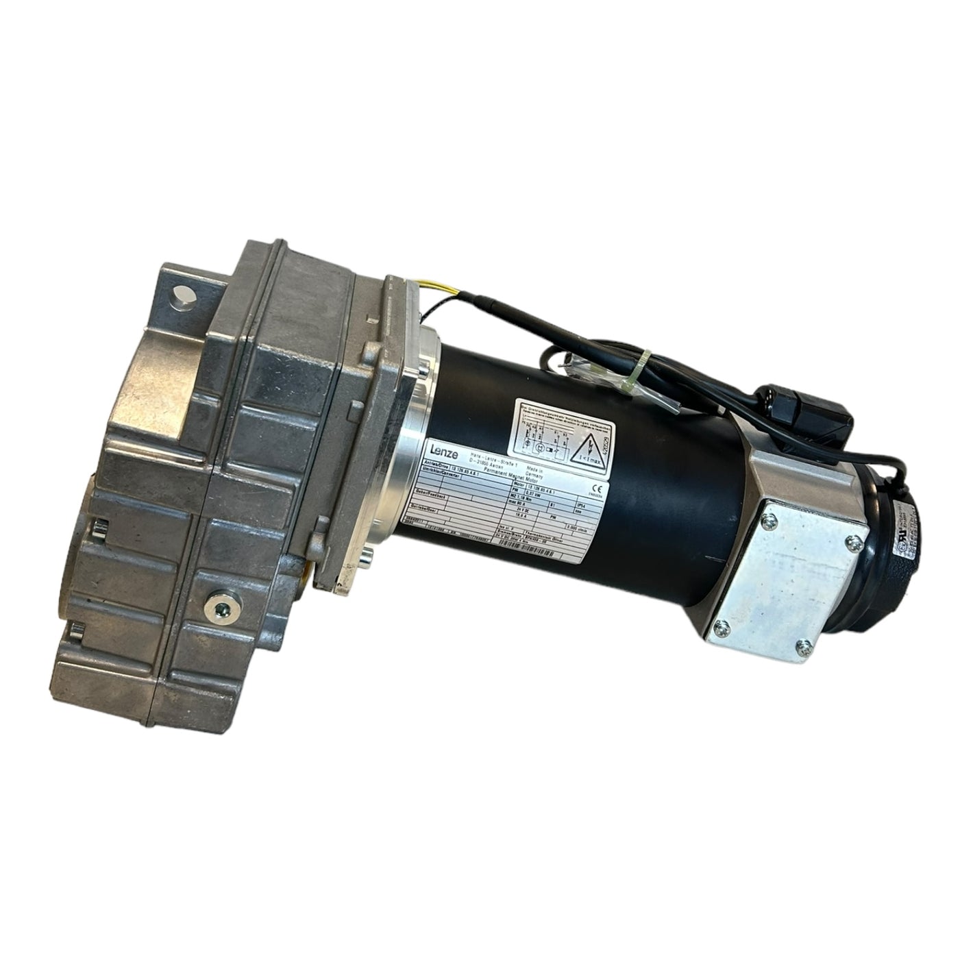 Lenze 13.126.65.4.6.1 Servo motor with gearbox for industrial use Lenze