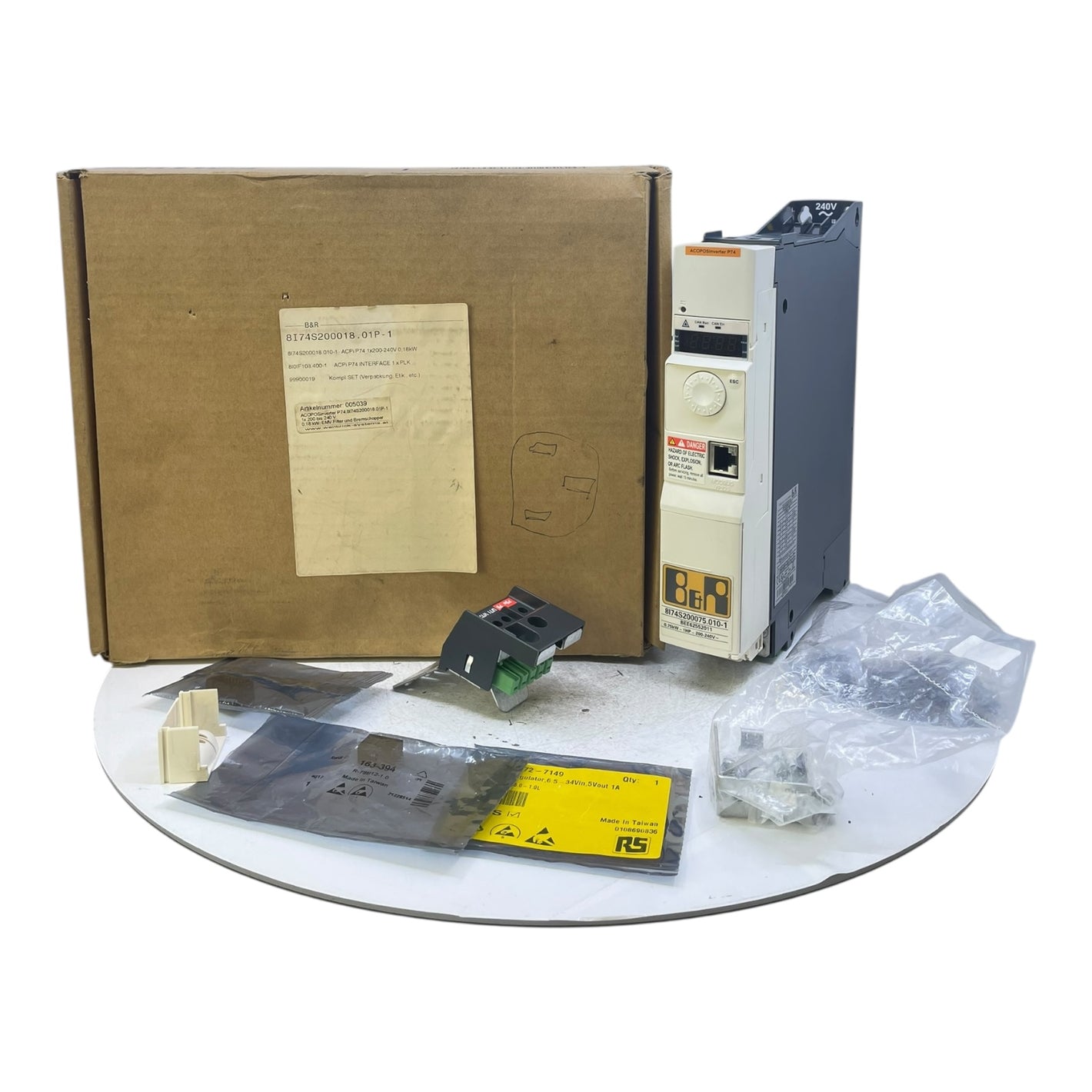 B&R Frequenzumrichter 0,75kW 8I74S200075.010-1 1HP 200–240V