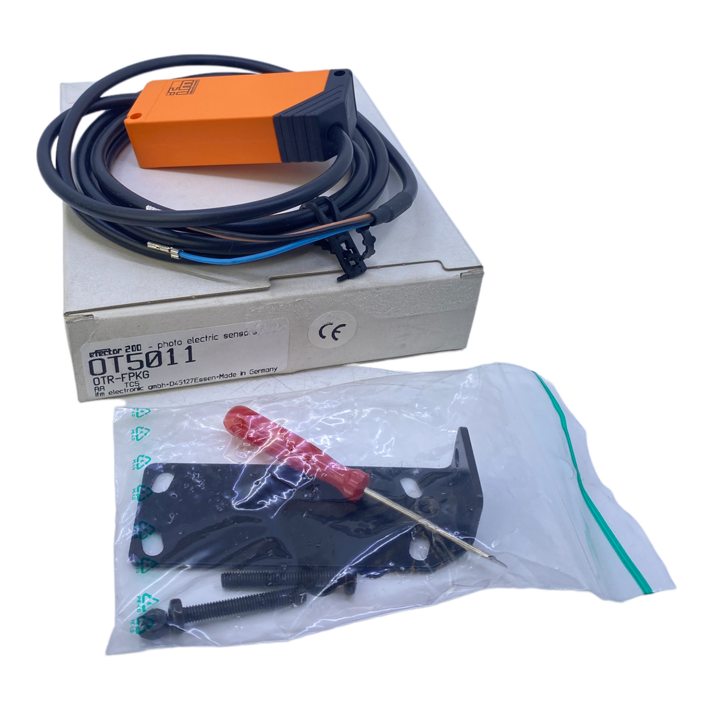 Ifm OT5011 Reflexlichtschranke 10...55V DC 250mA 5m - für industriellen Einsatz