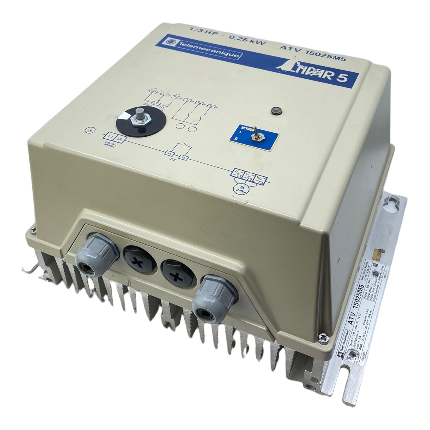 Telemecanique ATV15025M5 frequency converter 1/3 HP 0.25kW converter 
