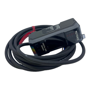 Keyence CZ-V21P Messverstärker 24V DC 1,5W/1W bis zu 200mA 10-55Hz  -10 bis+55°C