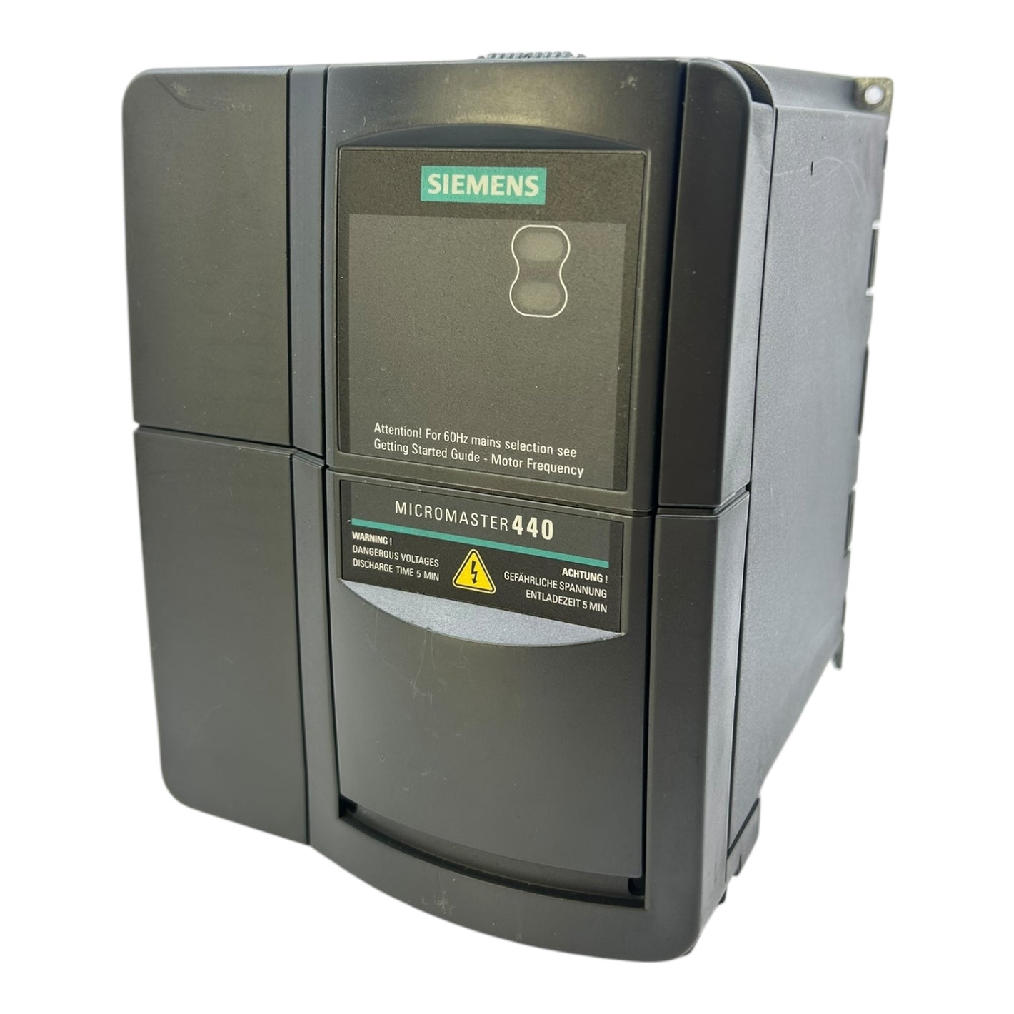 Siemens 6SE6440-2AB22-2BA1 frequency converter Micromaster industrial use 
