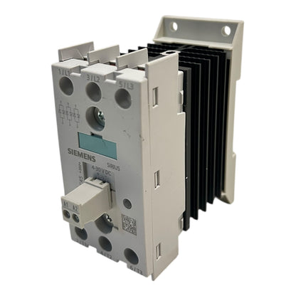 Siemens Halbleiterschütz 3-phasig 3RF2410-1AC45 Geeignet für die Industrie