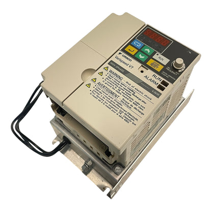 Omron Frequenzumrichter 0,9kVA 380V Varispeed V7 CIMR-V7AZ40P2 Industrie Einsatz