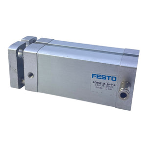 Festo ADNGF-25-50-P-A Kompaktzylinder 554236 für industriellen Einsatz