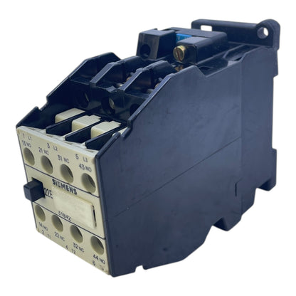 Siemens Schütz 7,5kW 220V Spule 3TB42 17-0A 3-polig für industriellen Einsatz