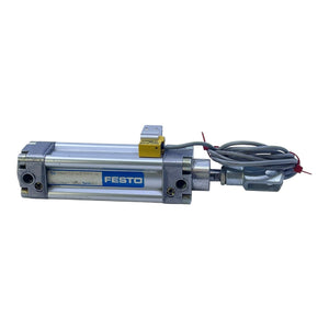Festo Pneumatikzylinder Kompaktzylinder DNU-32-65-PPV-A + Turck BIM-QST-AP6X