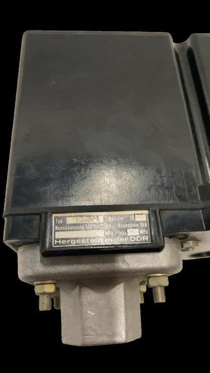 DDR Druckschalter für industriellen Einsatz Druckschalter D2,5/1 1120.025-00:05