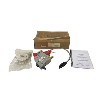 Nordson SLBS-1-T-F 1065616 Hotmelt Auftragskopf Heißleim 240V 260W