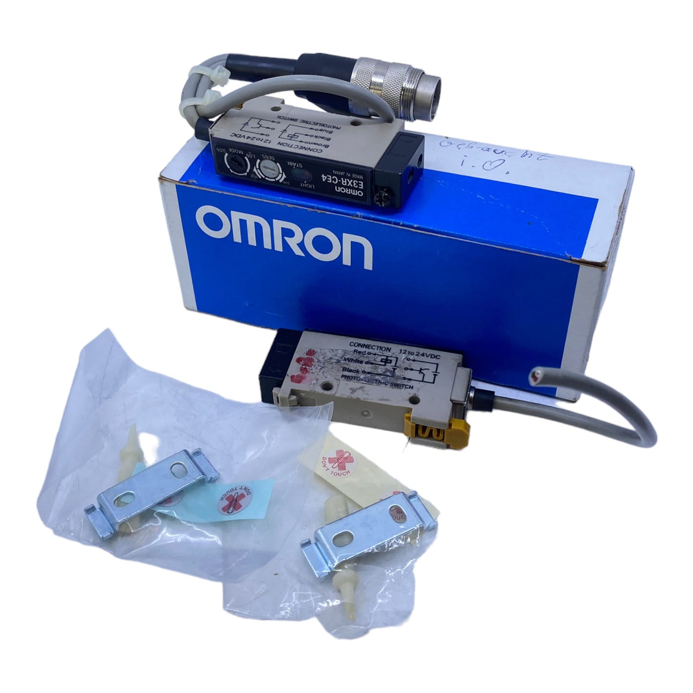 OMRON E3XR-CE4 Photoelectric switch 12...24V DC 